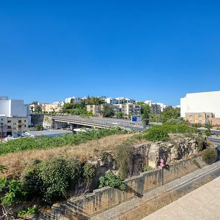 The Haven * San Ġiljan